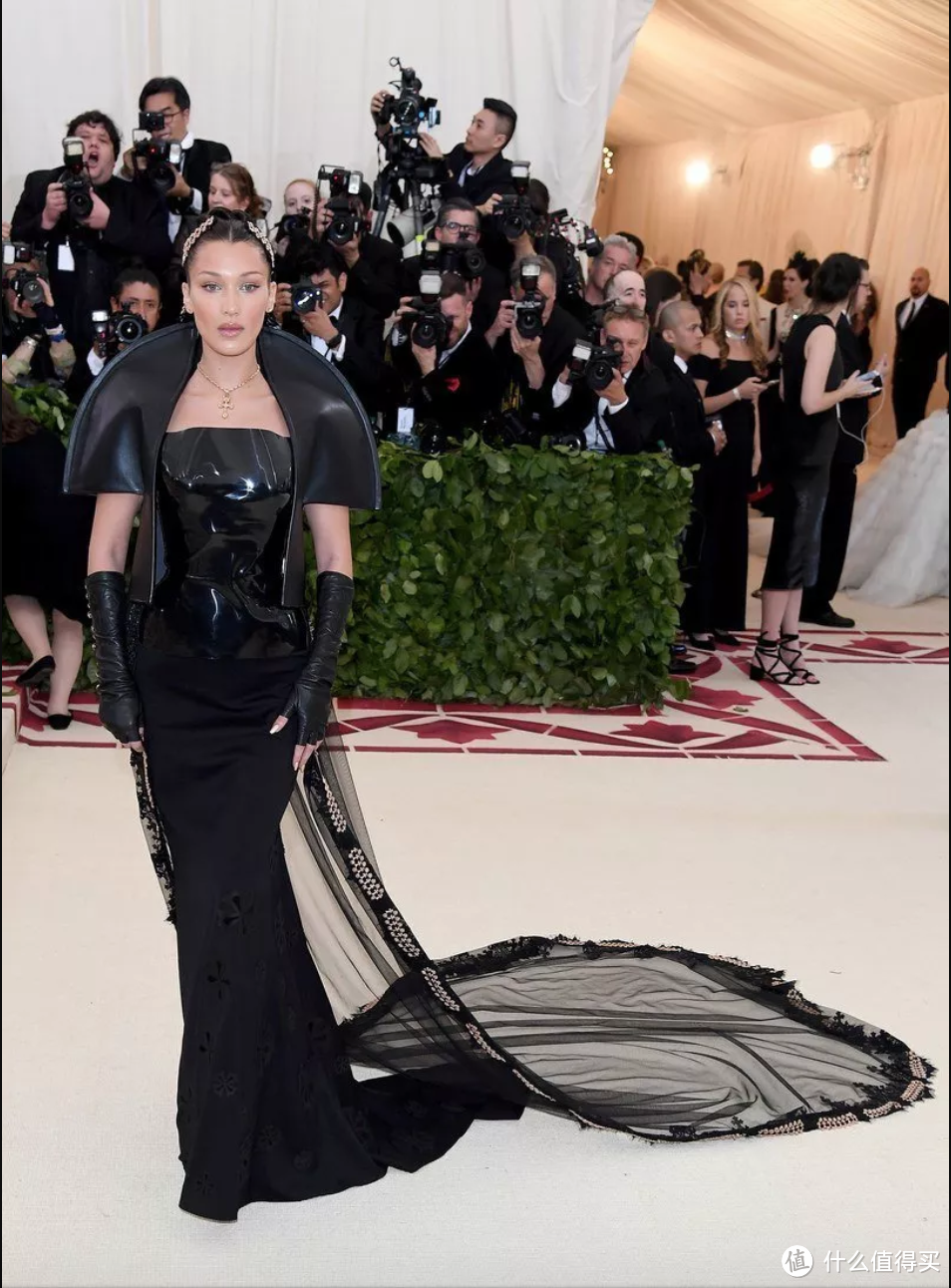 天主教主题Met Gala 美出天际 | 细数本届时尚奥斯卡惊艳造型