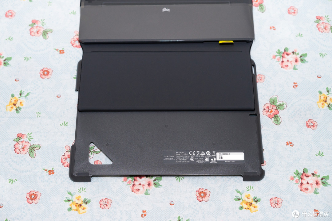 让iPad变成轻薄笔记本的Logitech 罗技 IK1052 键盘保护套和UGREEN 绿联 视频输出器了解一下