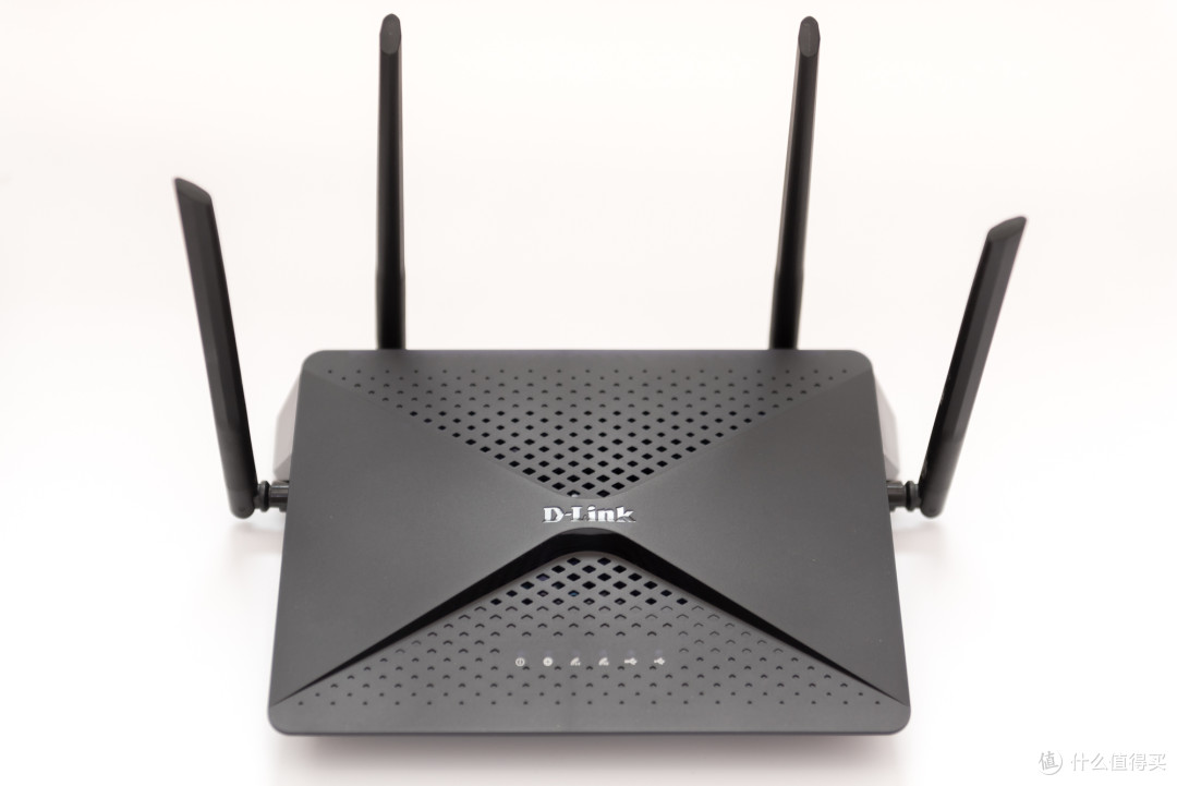 稳定高速千兆路由器:D-Link DIR-882 AC2600 体验测评 MU-MIMO 游戏必备!