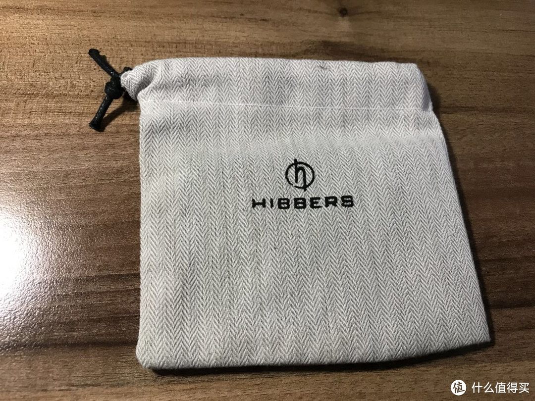 给夏天的裤子口袋减减负—Hibbers Leisure新款开箱&与老款，万宝龙卡包对比