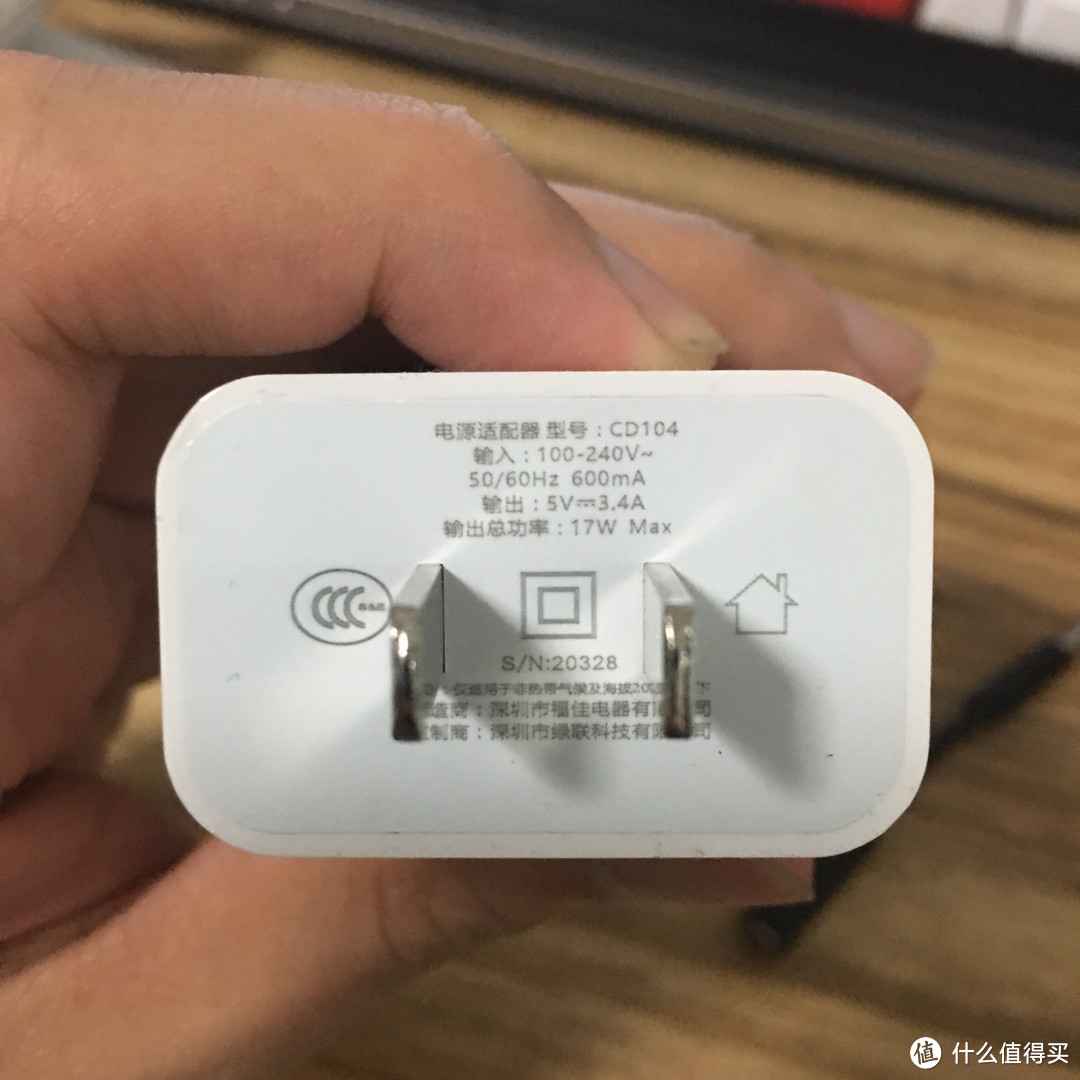 以0.5折或者1折的价格购买mophie iPhone 6s Plus背夹电池