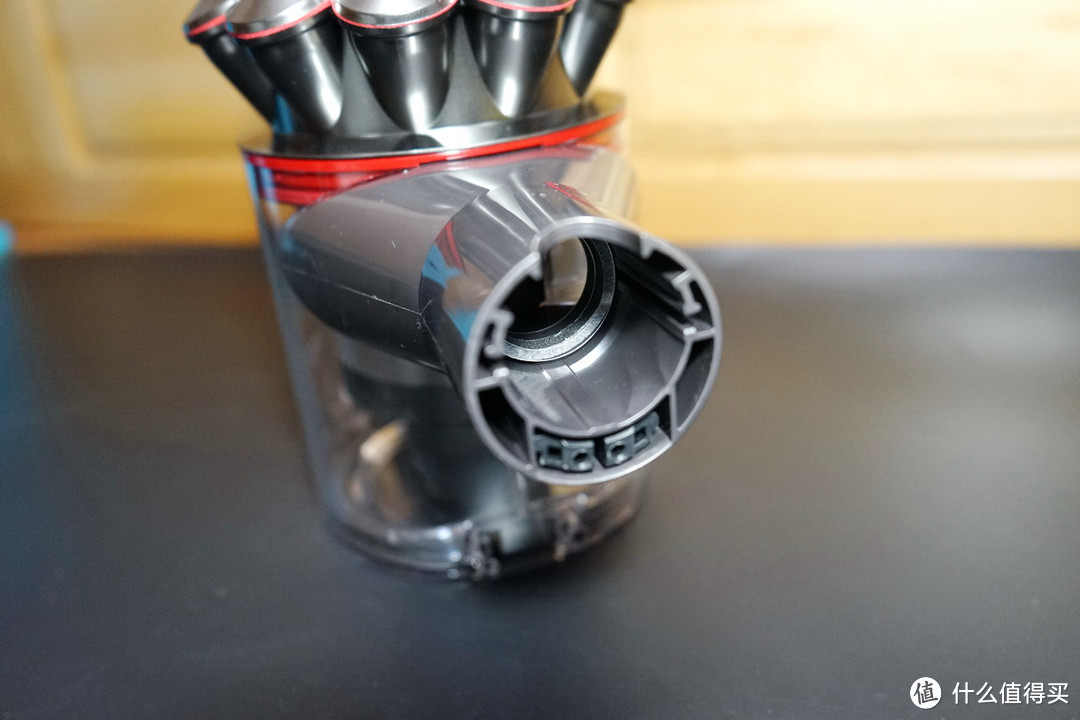 V10上市我开用V8：dyson 戴森 V8 Absolute手持无线吸尘器开箱及使用