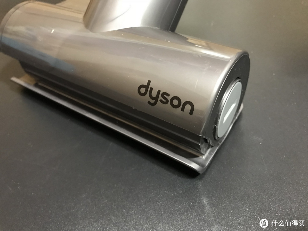 V10上市我开用V8：dyson 戴森 V8 Absolute手持无线吸尘器开箱及使用