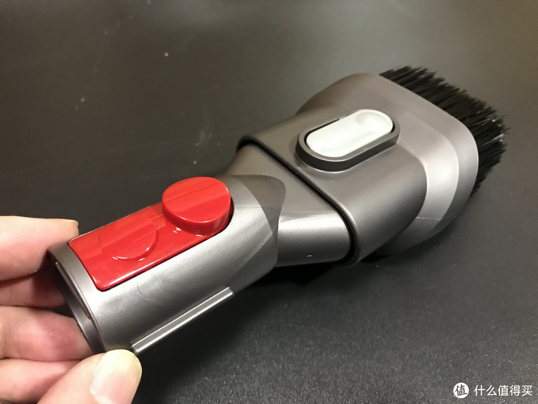 V10上市我开用V8：dyson 戴森 V8 Absolute手持无线吸尘器开箱及使用