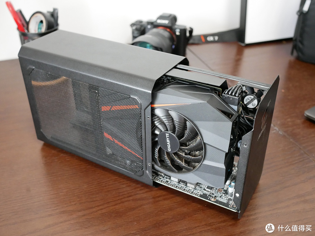 超极本吃鸡了解一下？技嘉 AORUS GTX1070 Gaming Box 显卡使用（租赁）体验