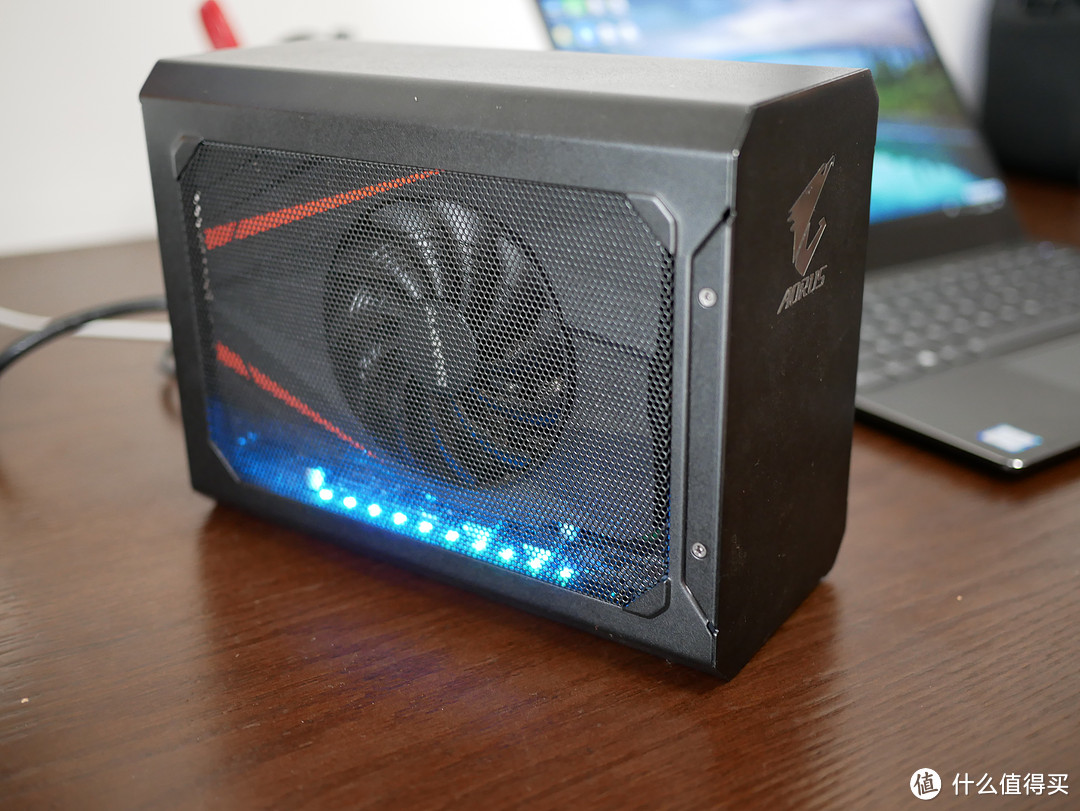 超极本吃鸡了解一下？技嘉 AORUS GTX1070 Gaming Box 显卡使用（租赁）体验