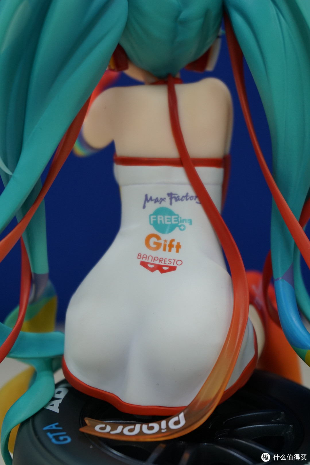 2016 Racing Miku，赛车初音手办