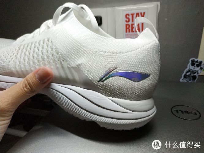 《廉价鞋不廉价》第二期｜夏日清凉小白鞋—LI-NING 李宁 超轻15 运动鞋开箱