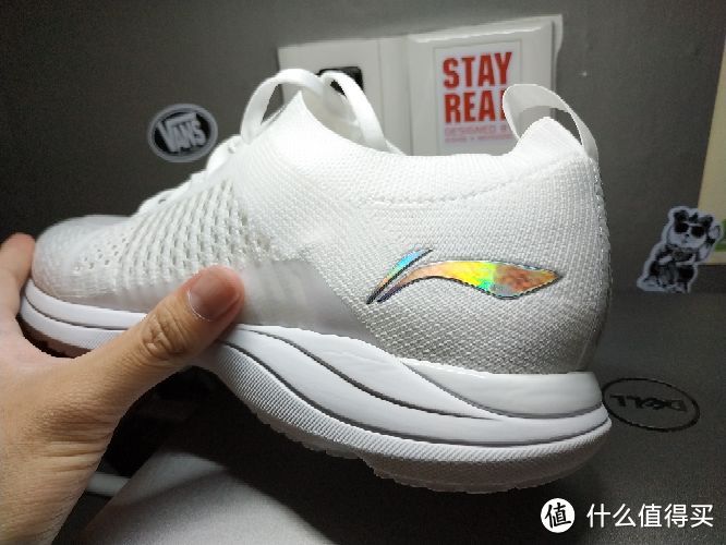 《廉价鞋不廉价》第二期｜夏日清凉小白鞋—LI-NING 李宁 超轻15 运动鞋开箱