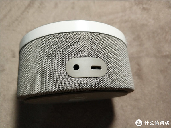 天猫精灵方糖外观展示(喇叭|按键|麦克风|电源|接口)
