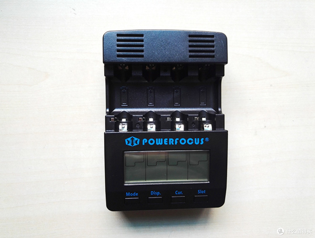 PowerFocus 能研 BC1000 智能镍氢镍镉电池充电器 使用测评