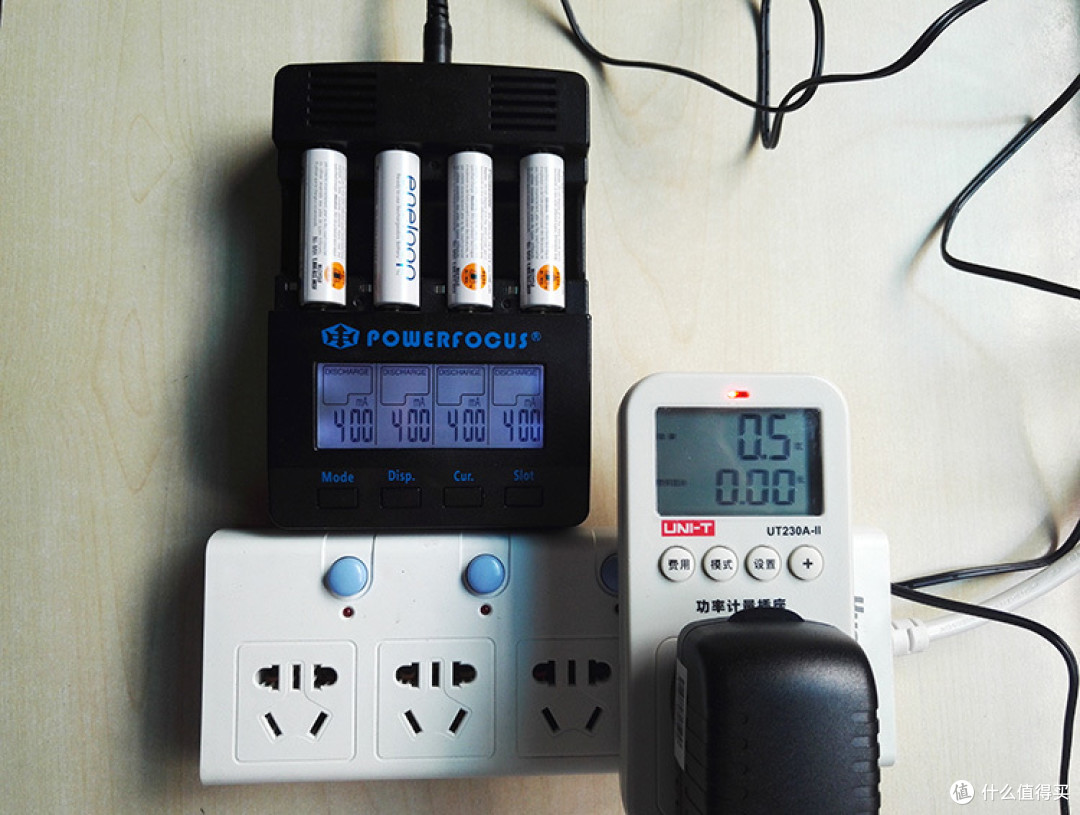 PowerFocus 能研 BC1000 智能镍氢镍镉电池充电器 使用测评