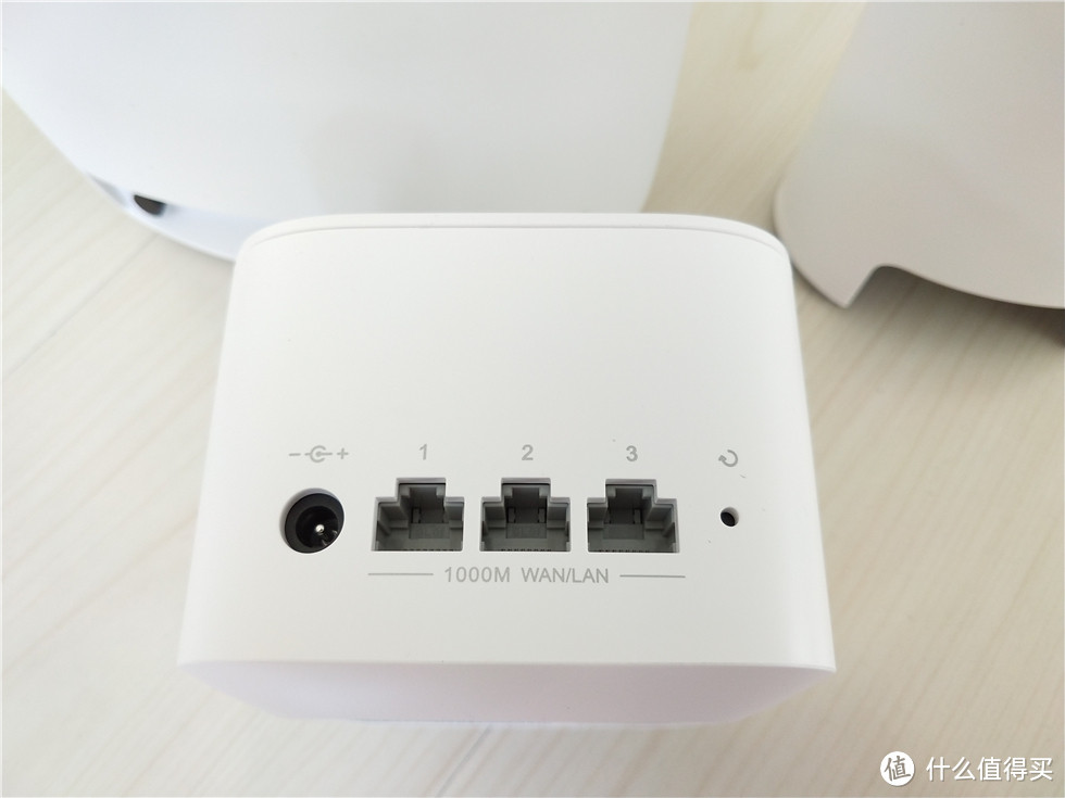 三体WiFi系统测评！Orbi 53套装、华为Q2旗舰套装、荣耀分布式路由大横评！