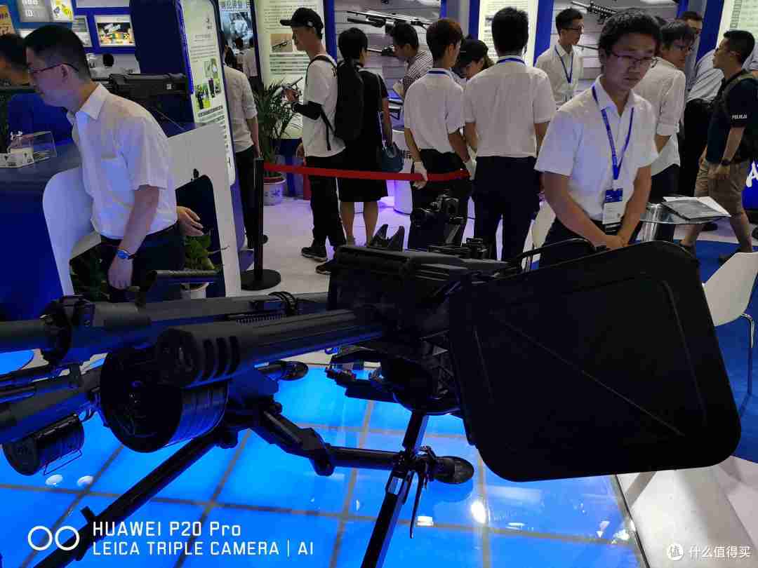 我替你们去参加了国内仅有的玩枪展会,并发回了这篇关于轻武器和瞄具的现场报道