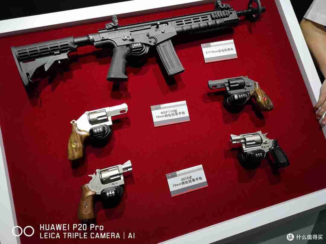 我替你们去参加了国内仅有的玩枪展会,并发回了这篇关于轻武器和瞄具的现场报道