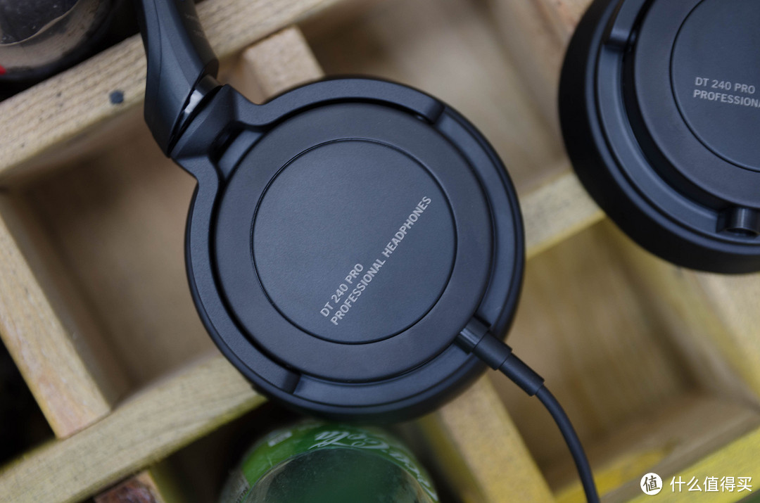 还原感动：Beyerdynamic 拜雅 DT240 Pro专业监听耳机评测（福利）