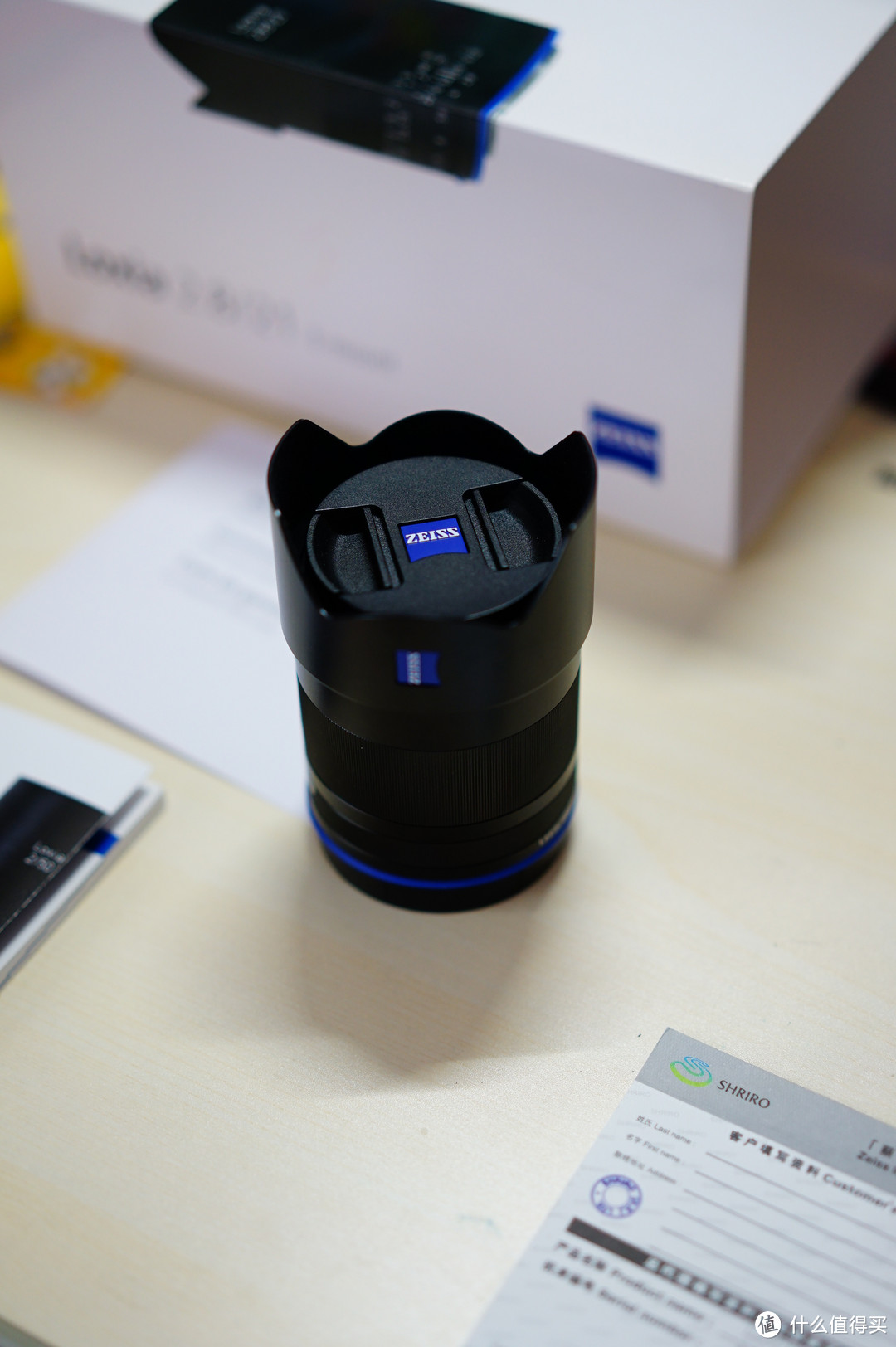 开车就开手动挡，拍照我只用蔡司手动头：ZEISS 蔡司 Loxia 2.8/21 手动定焦镜头