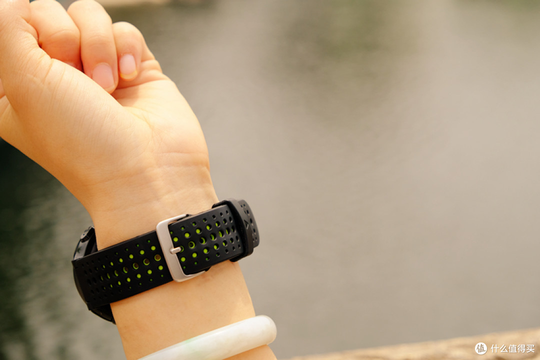 佳明一家亲-Garmin佳明 Forerunner®235L 多功能GPS跑步手表
