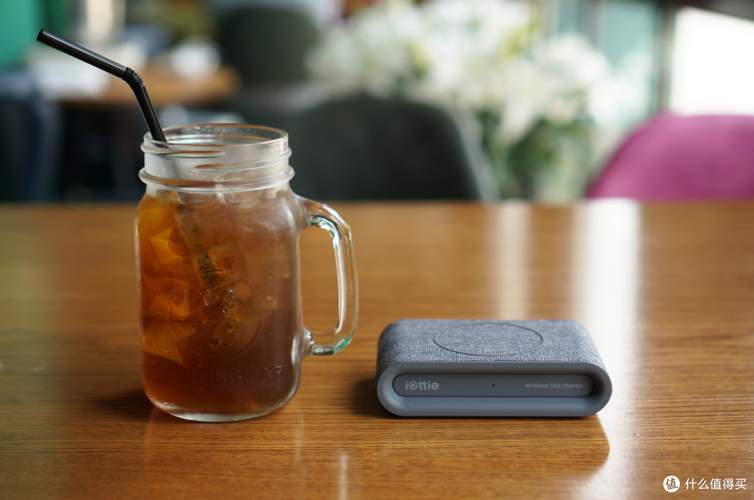 颜值+实用:支持有线输出的无线充电器 iOttie iON Wireless Plus