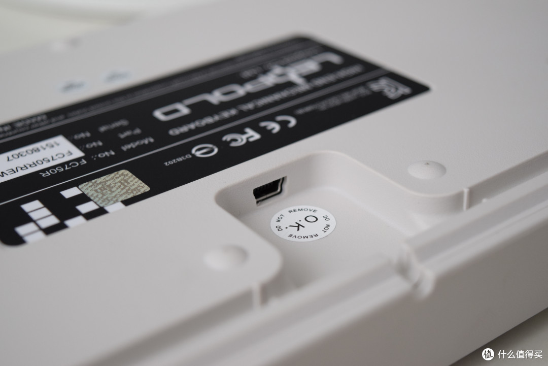 突然对复古的好感—LEOPOLD 利奥博德 FC750R PS 灰白版 机械键盘开箱