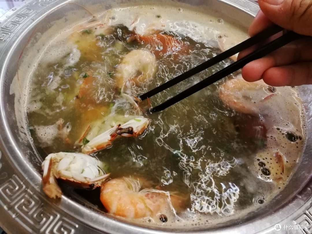 青岛海鲜新吃法,现捞活捉,玩得尽兴,吃得放心