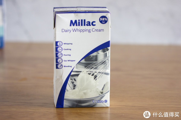 烘焙大师超强测评!安佳、雀巢、欧德宝...7款常见淡奶油究竟哪款值得囤?