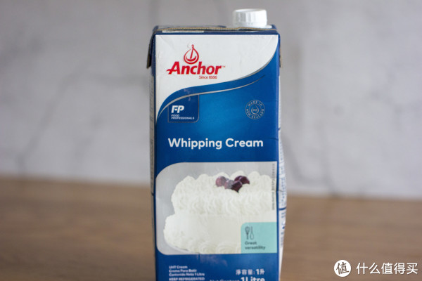烘焙大师超强测评!安佳、雀巢、欧德宝...7款常见淡奶油究竟哪款值得囤?