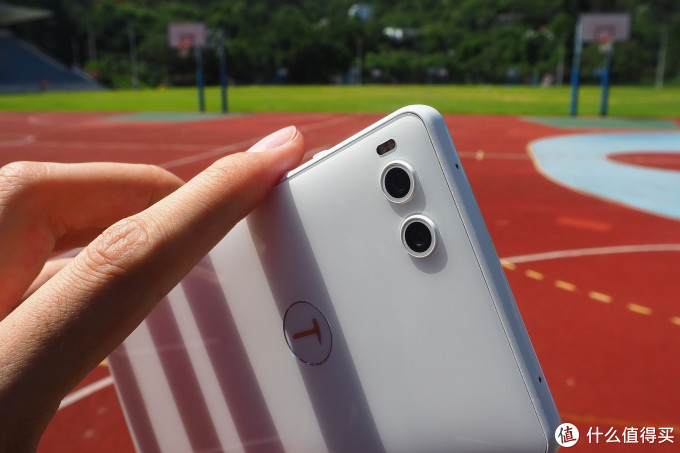 smartisan 锤子科技 坚果 r1 智能手机 在生活中的样子