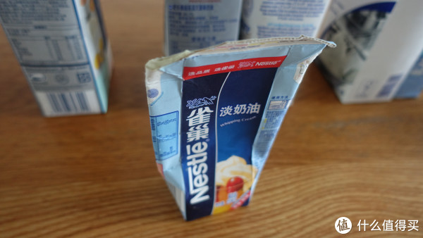 烘焙大师超强测评!安佳、雀巢、欧德宝...7款常见淡奶油究竟哪款值得囤?