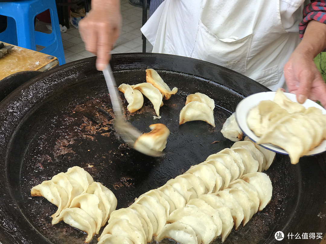 值得一去的2家（虹口区）小吃店—麟笼坊特色小笼&为民锅贴