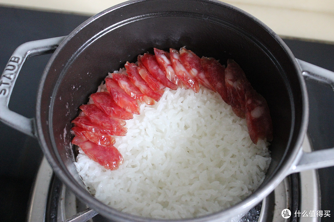 自己动手，丰衣足食：自制家庭版腊味煲仔饭