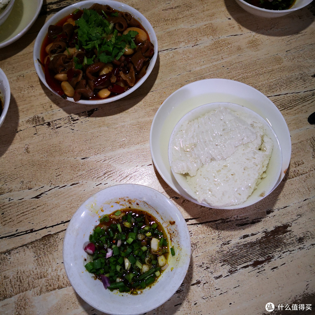 到底是吃的情怀还是美食—寸滩老街豆花饭