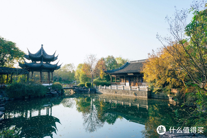 顺着人流走到了高庄,可以说是古代的豪宅,最大面积的后花园,山水宝地