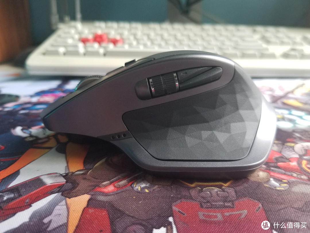 徘徊了半年之后的选择——Logitech MX Master 2s