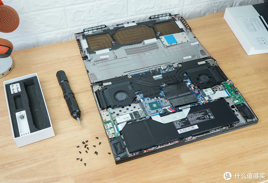 玩子与数码 篇二十三:高配 镂空 蕾丝,办公又爽又凉,机械革命z2商务版