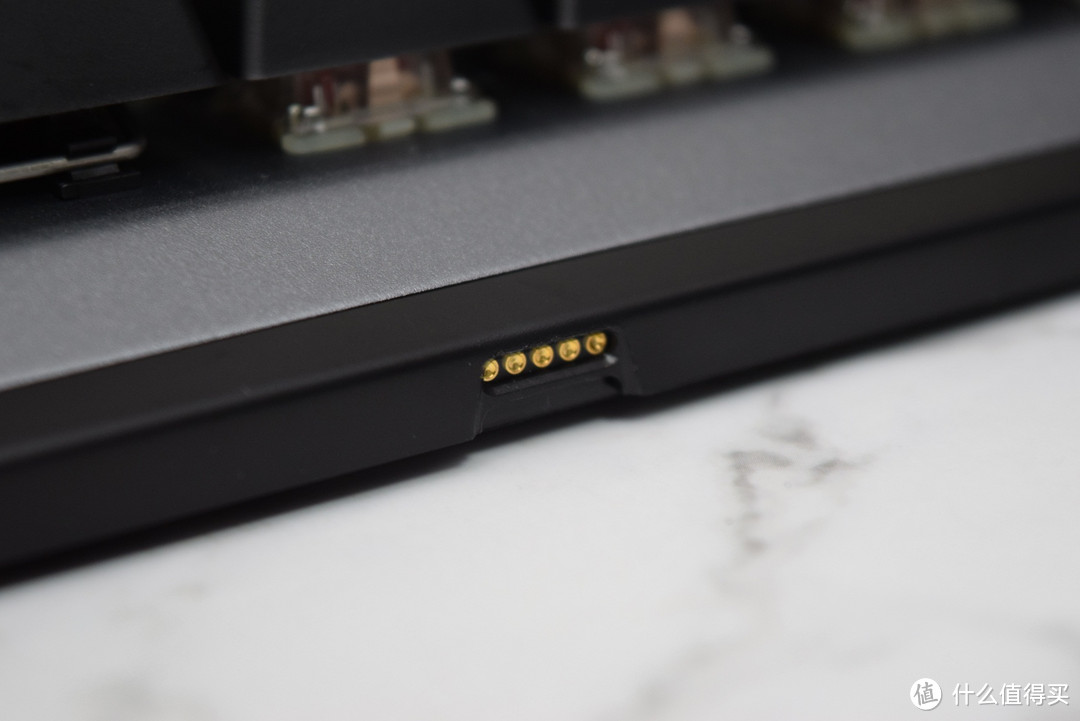 这次,还称我为“*级外设”?Dareu 达尔优 EK855 RGB 开箱简评