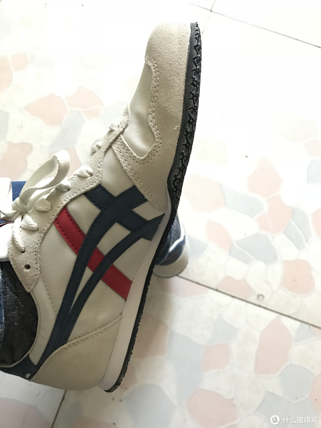 给行走不一样的感觉—ONITSUKA TIGER 鬼塚虎 SERRANO D109L-9049 米白/深蓝 41.5 休闲运动鞋开箱