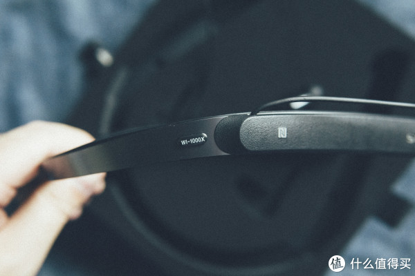 一个悲伤的故事-SONY 索尼 WI-1000X 无线降