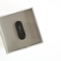 小米3手环外观展示(腕带|触摸屏|传感器)