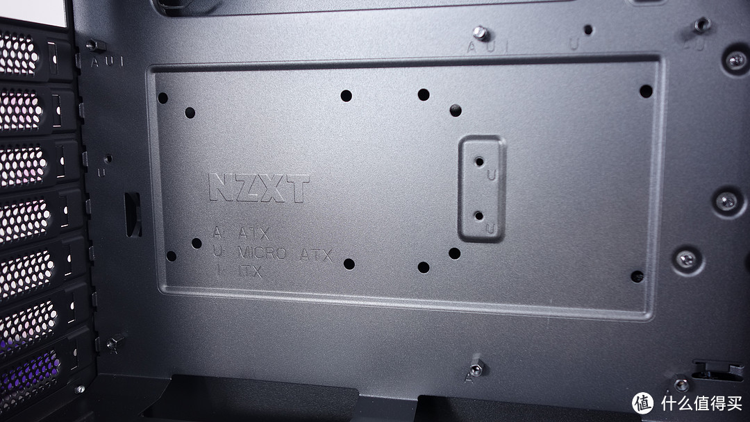 再穷不能穷体验—NZXT. 恩杰 H500 机箱 开箱解析