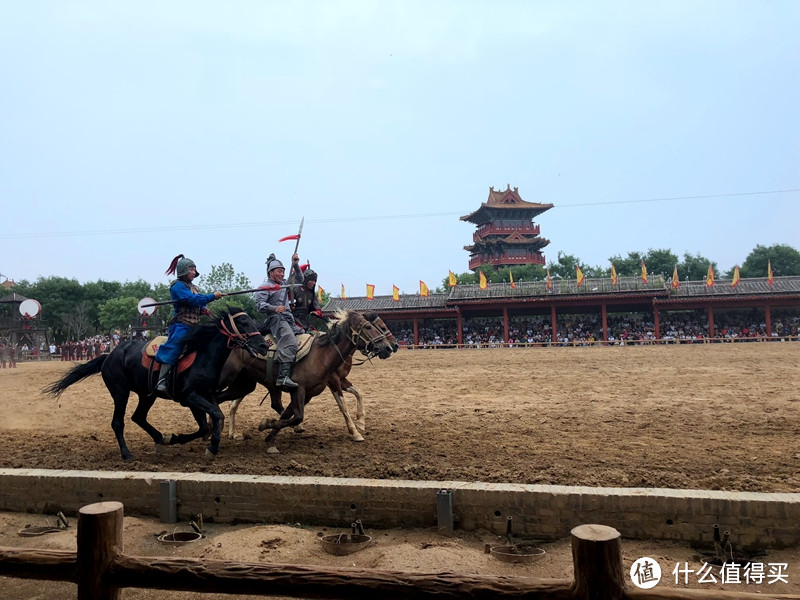 岳飞枪挑小梁王