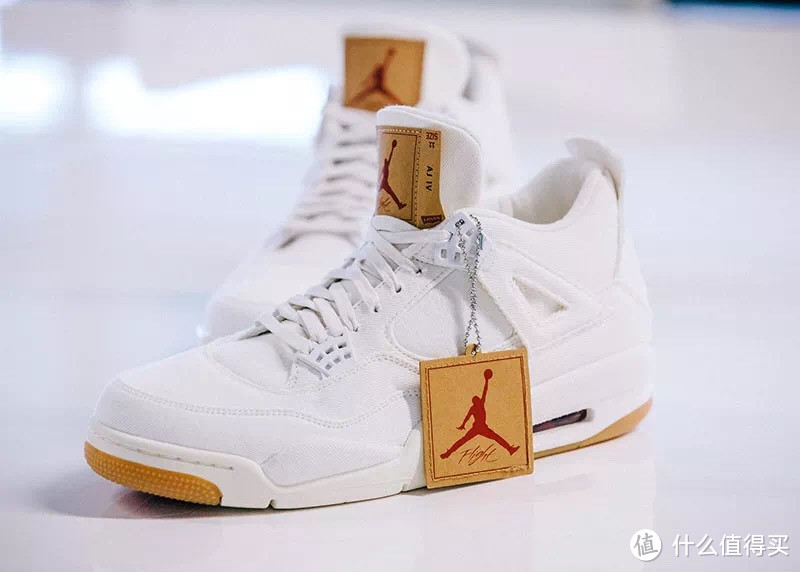 国内确定发售！Levis x Air Jordan 4 和配套夹克月底发售！