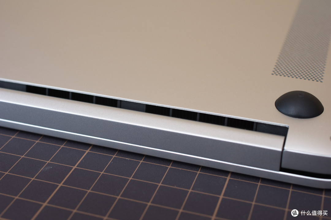 低价位轻薄性能本首选:HUAWEI 华为 荣耀 MagicBook 锐龙版 笔记本电脑