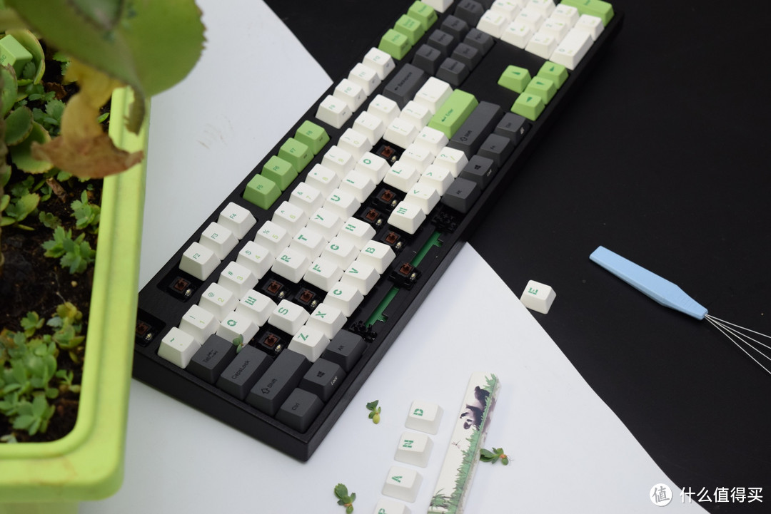 来自情人节的两只熊猫—Varmilo 阿米洛 熊猫版 机械键盘鉴赏