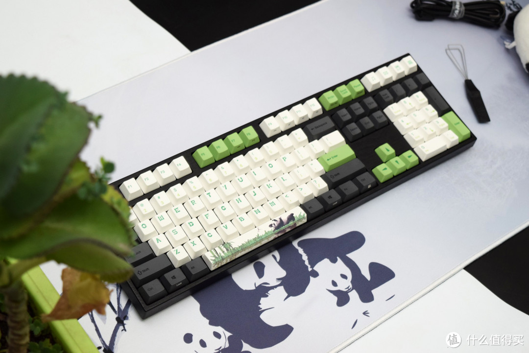 来自情人节的两只熊猫—Varmilo 阿米洛 熊猫版 机械键盘鉴赏