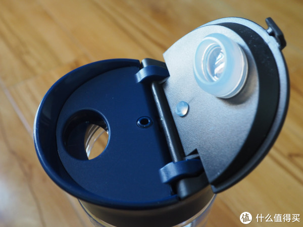 网红榨汁杯体验-摩飞榨汁杯