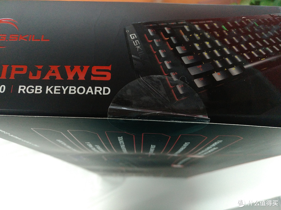 冲动消费，拔草机械键盘：G.SKILL 芝奇 780 RGB 机械键盘 开箱