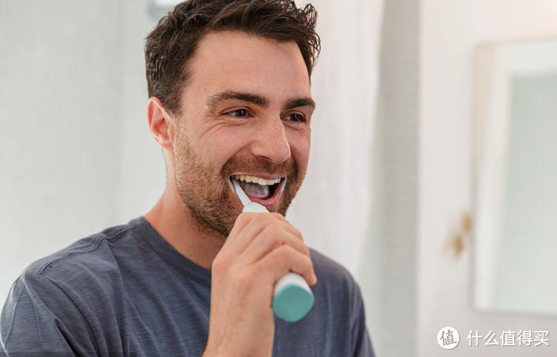 电动牙刷比普通牙刷究竟好在哪？亲测好用