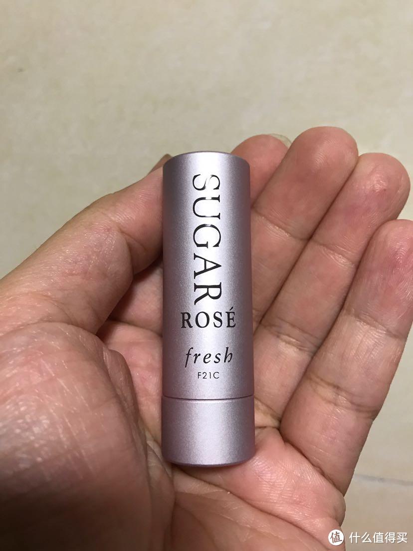 老婆大人的又一支口红一一法国馥蕾诗fresh sugar rose黄糖滋润唇膏玫瑰粉色口红晒物分享