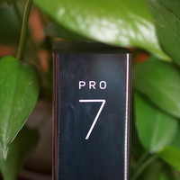 魅族pro7手机外观展示(材质|快充线|边框|屏幕)